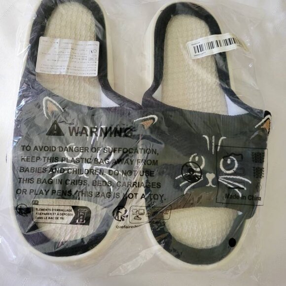 No brand cat slippers NWT fit like a size 11. Mixed Bin Z30 - Picture 2 of 4